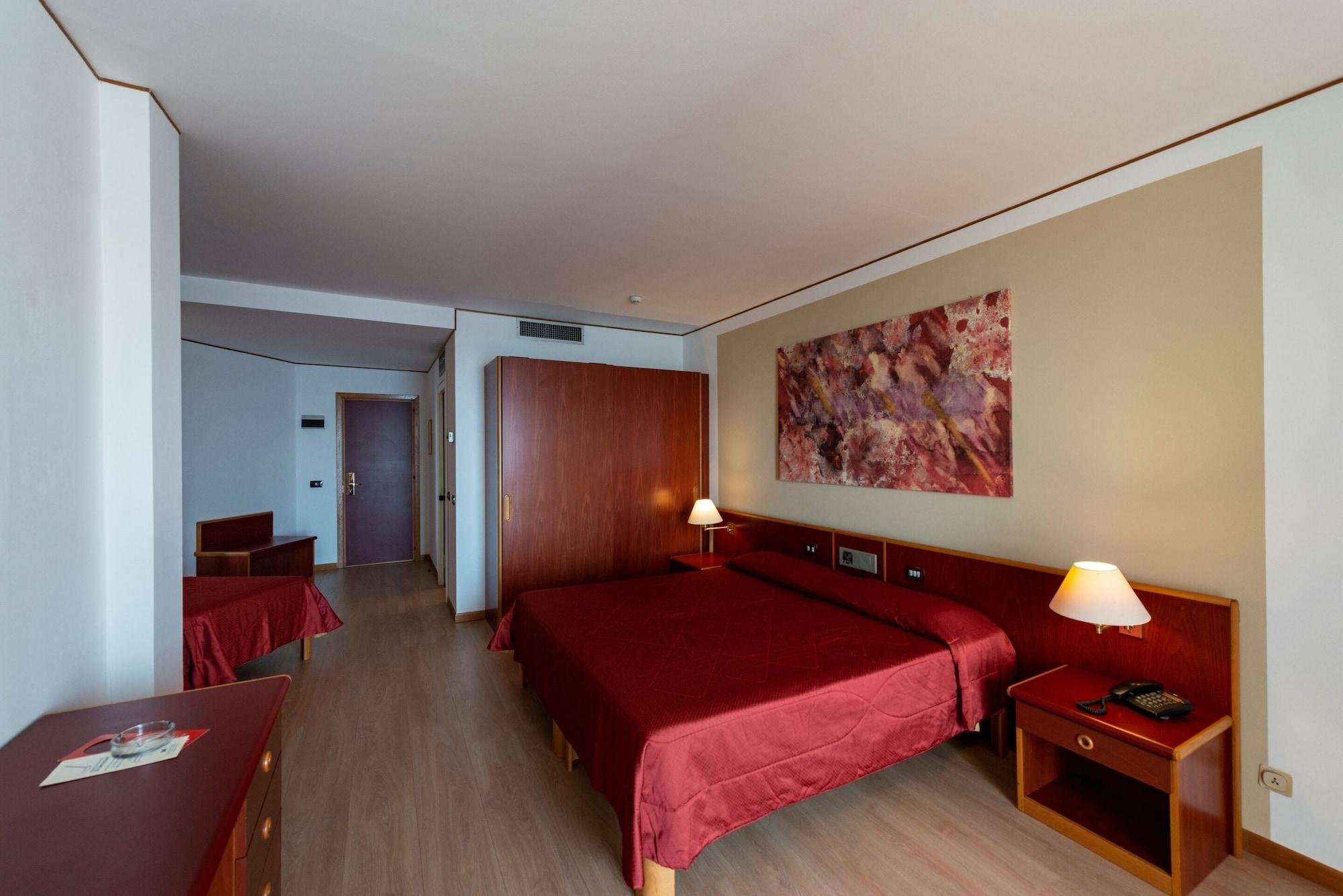 אלטאווילה מיליציה Hotel Torre Normanna מראה חיצוני תמונה